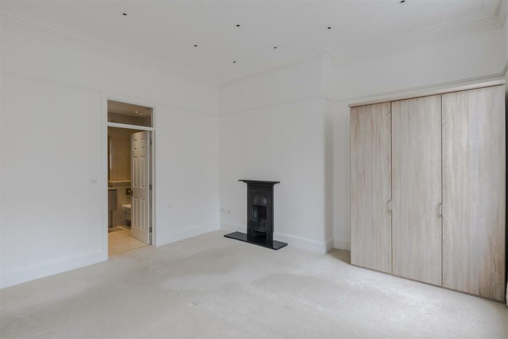4, 39, Wimpole Street-17.jpg