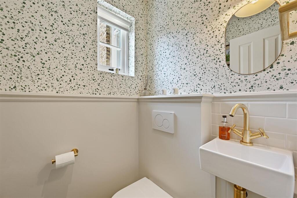 Guest Cloakroom