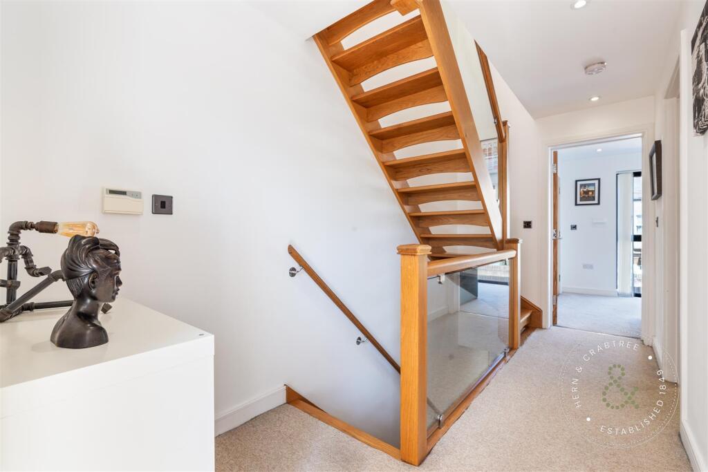 Conway Mews, Hern Crabtree (31).jpg