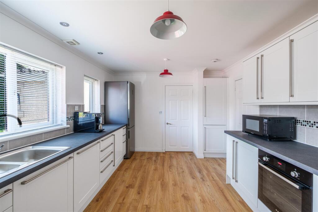 Dunavon Crescent-19.jpg