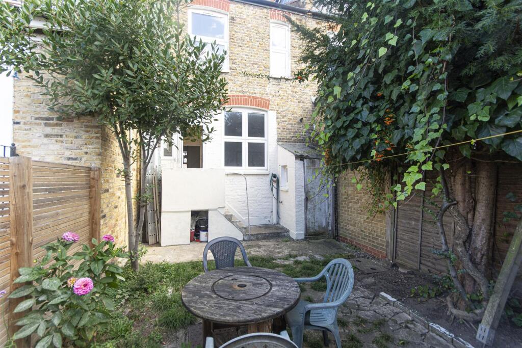 Gassiot Road SW17 (12).jpg