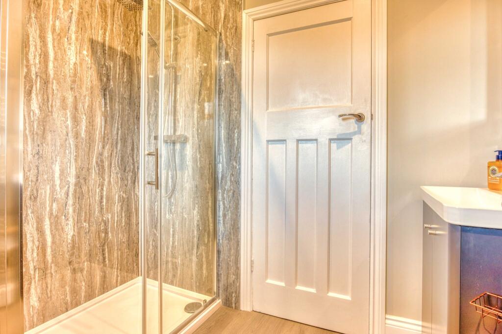 Ewemove Taunton - Hoveland Lane (16)