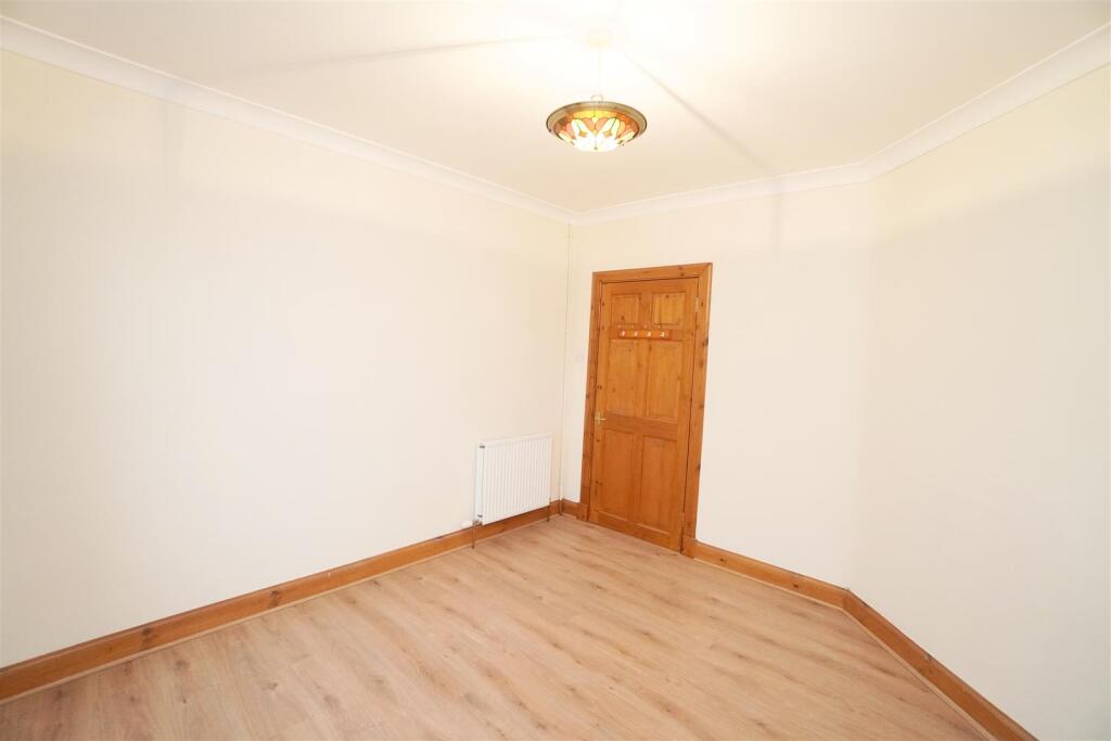 dining room1.jpg
