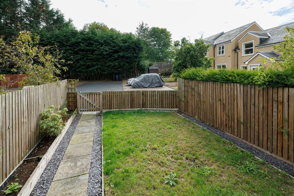 2 Galloway Court Darnick 16.JPG