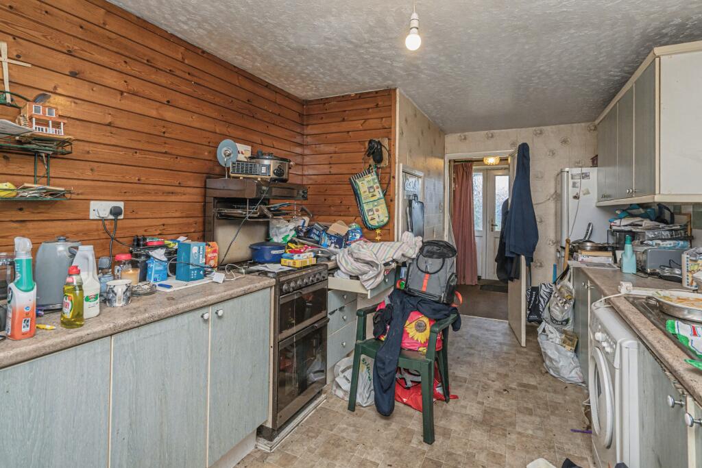 24 Rosemary Lane, Blackwater, Camberley, Hampshire, GU17 0LT