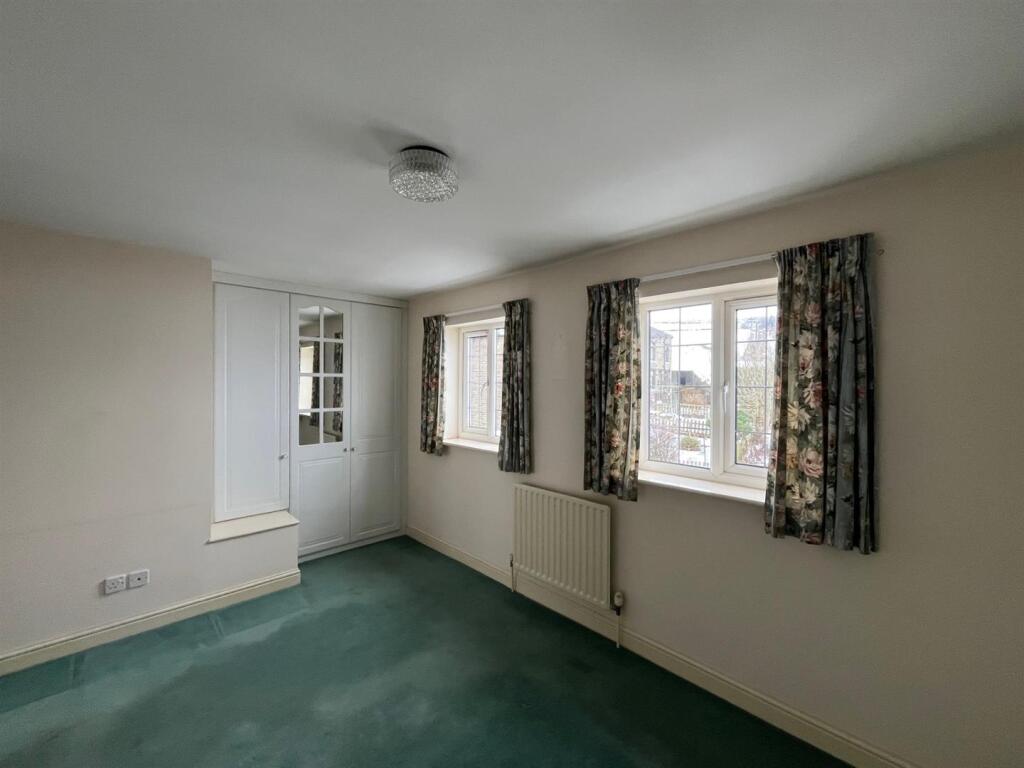 4 billy bed 1 wardrobe.jpg
