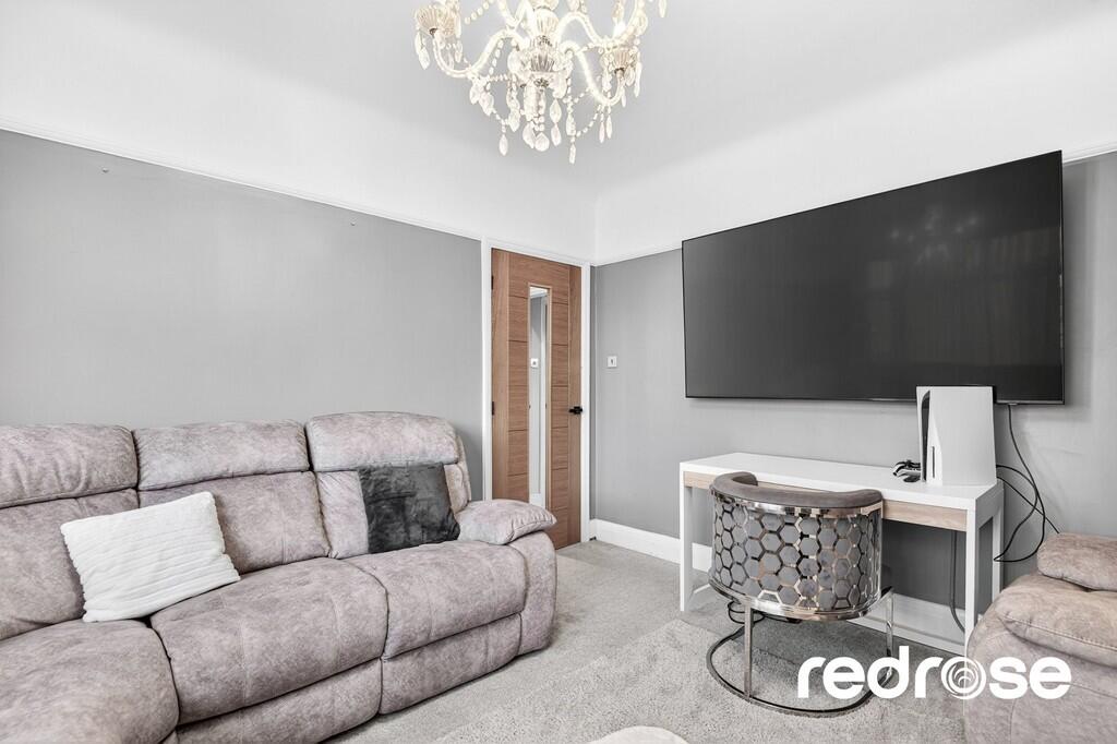 web_33 Clifton Av...