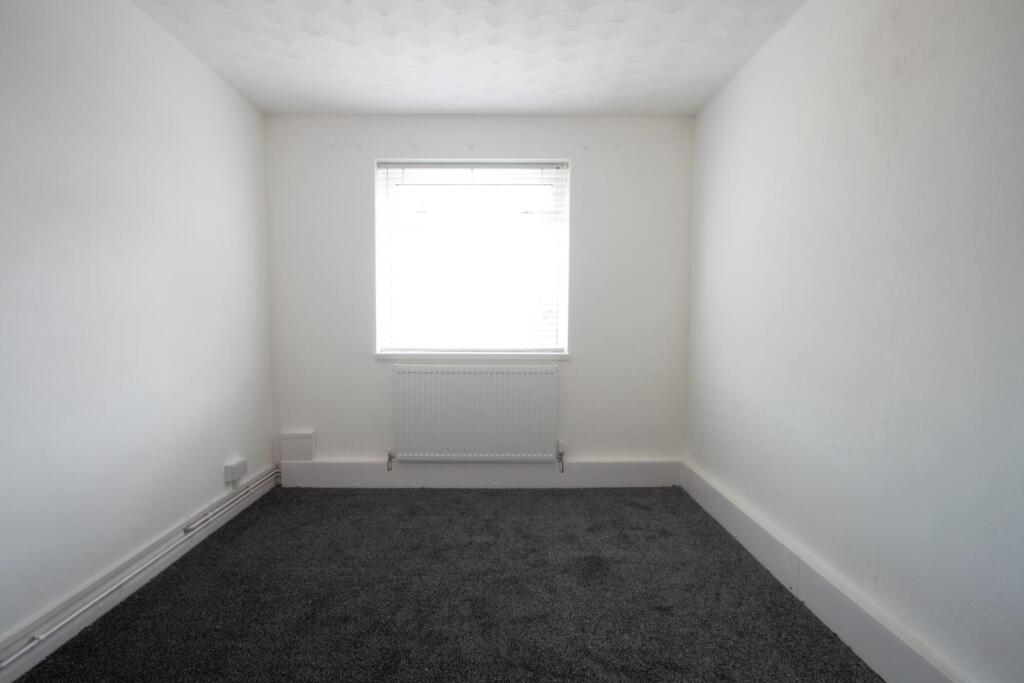 Bevan Rise Bedroom 2.jpg