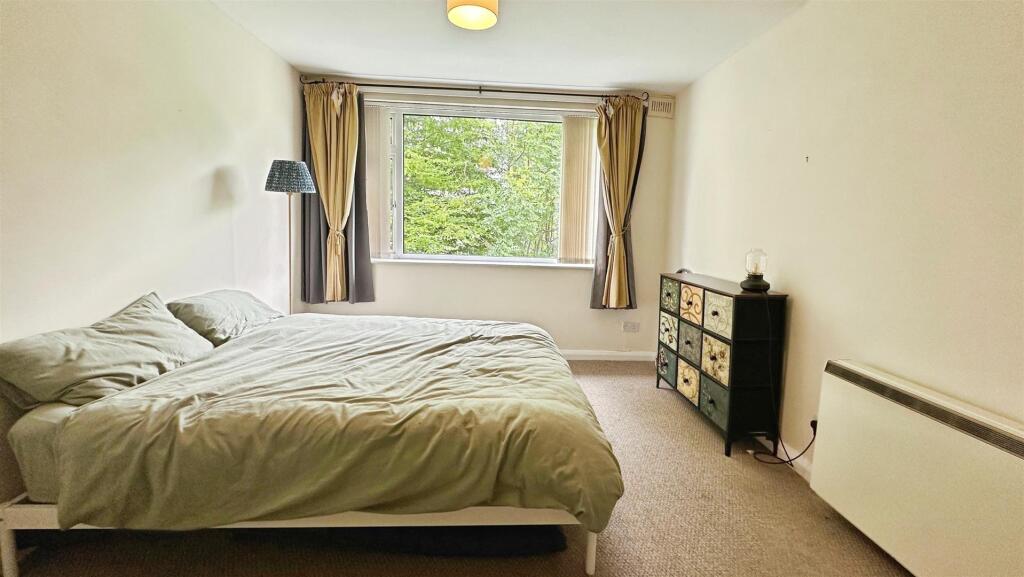 04426fc3--4523-B2FD-B41056F277F3-61919-000014AA0E1