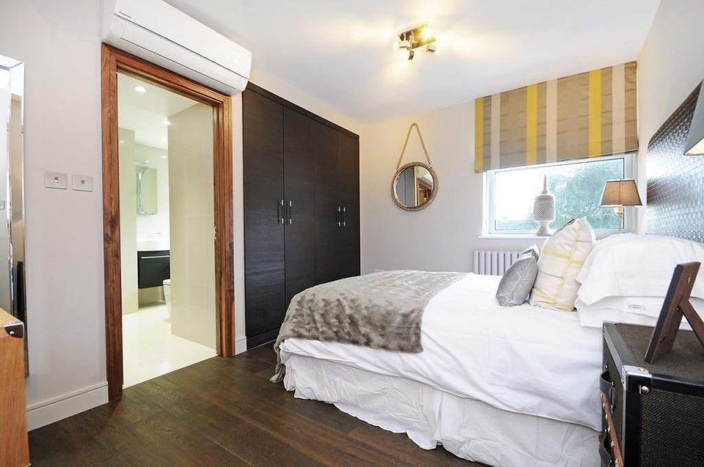 36 Boydell Court - Bedroom.jpg