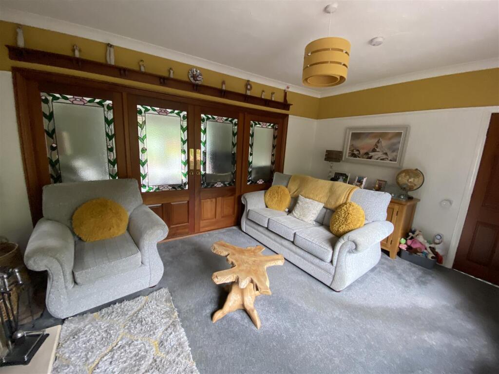 Lounge: