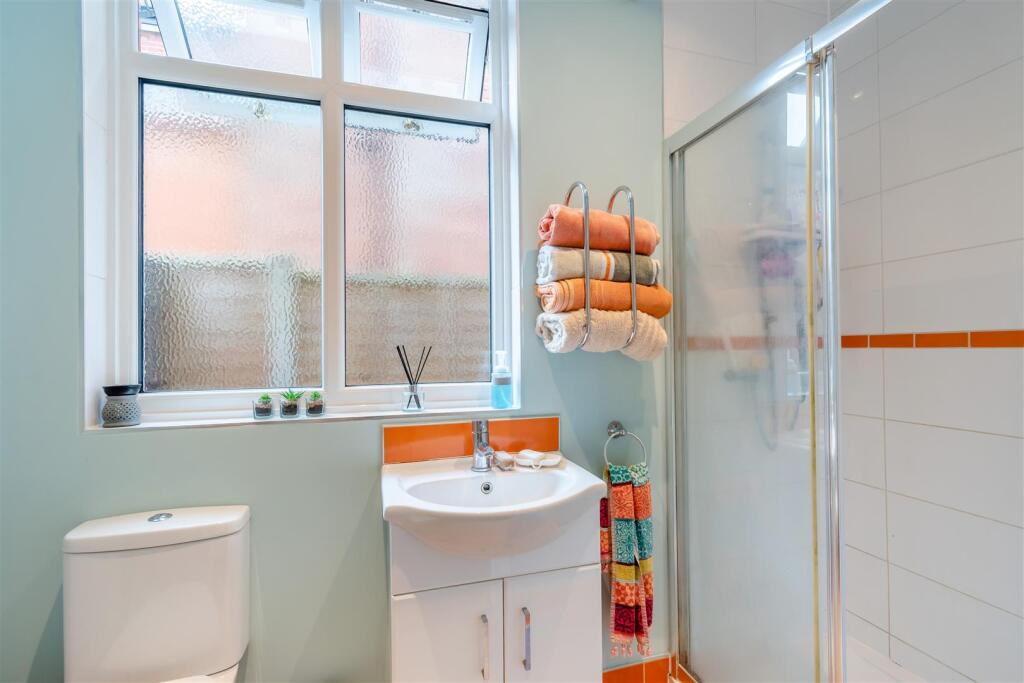 8664282-interior15.jpg