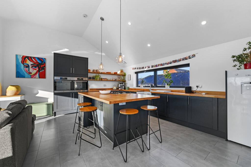 Mudflats-kitchen1