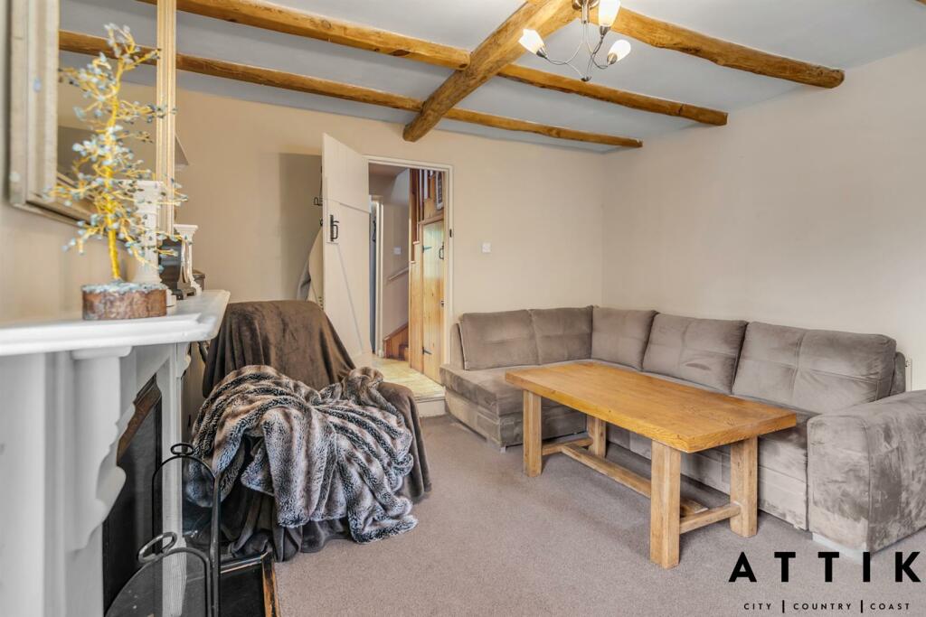 92 London Road, Halesworth, IP19 8LS (9).jpg