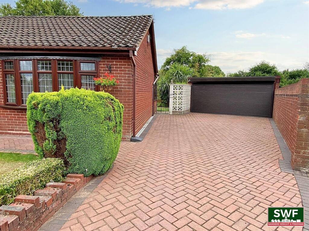Driveway1.jpg