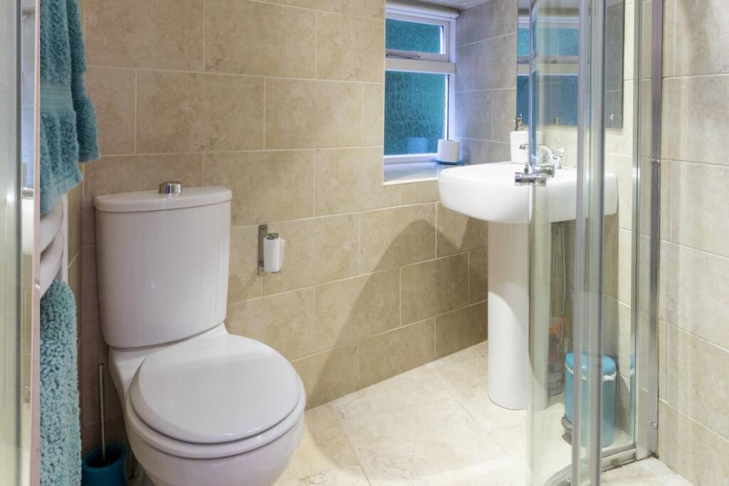 0e4dc294-6aa4-45a2-b7a6-f496355398c2