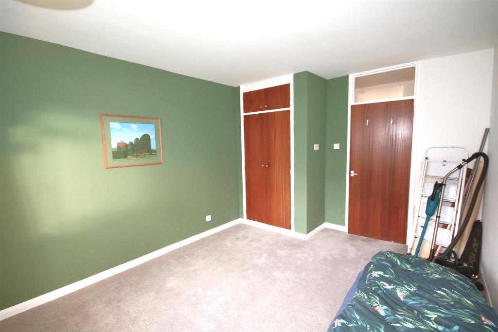 Bedroom c.JPG