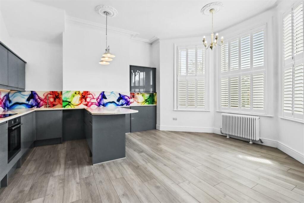 reception room #3.jpg