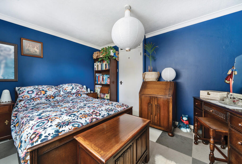 1319349-1-6865871...