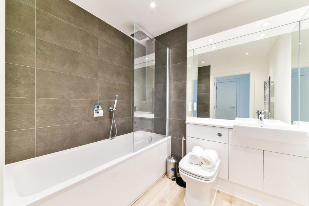 Bathroom - Epsom Hou