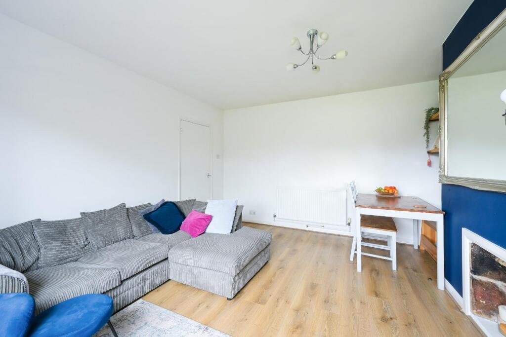 WOLSEY CLOSE,  (2).jpg