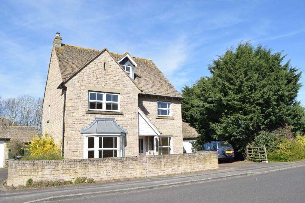 Dexter Way, Warmington