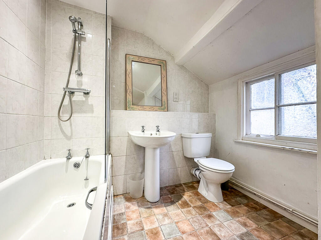 Bathroom (1)