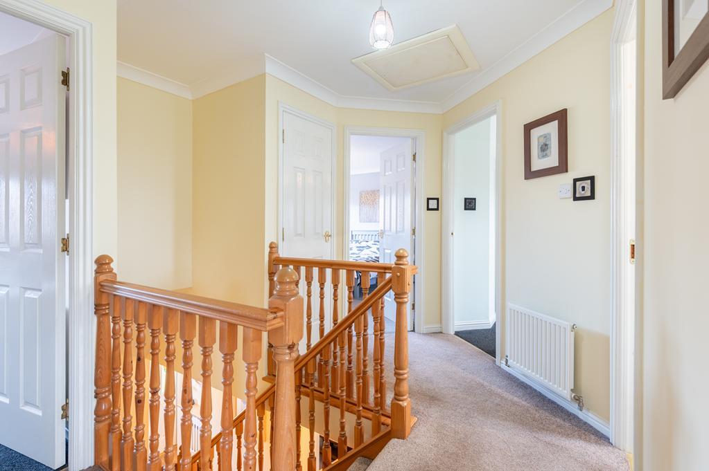UPPER LANDING