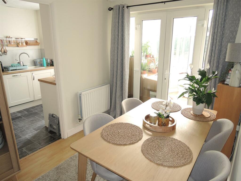 Dining Room: