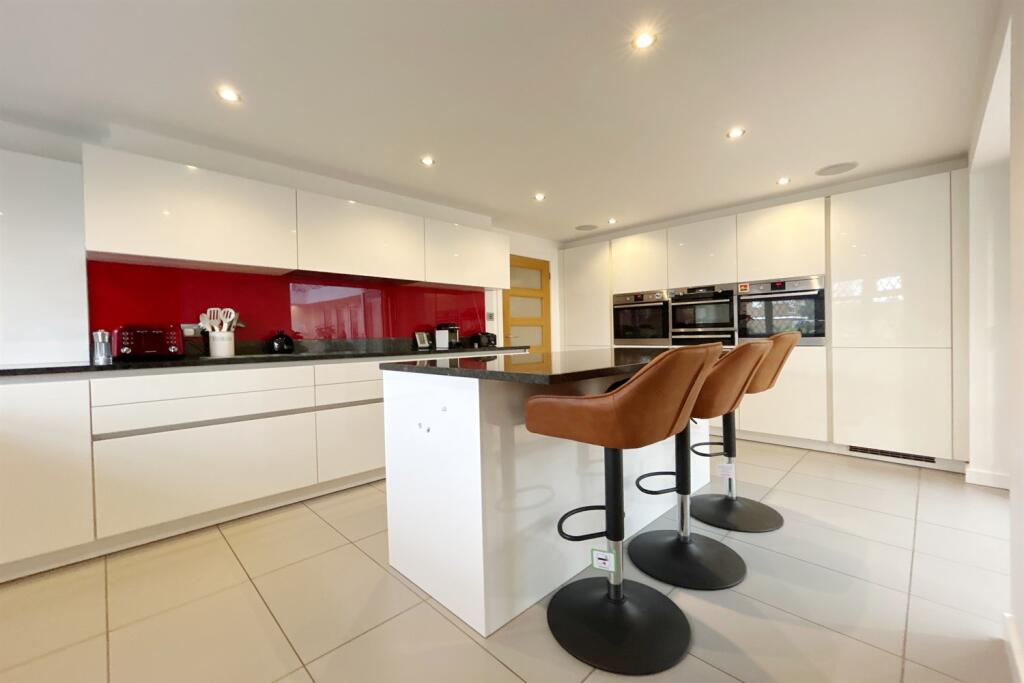 Kitchen Breakfast Ro