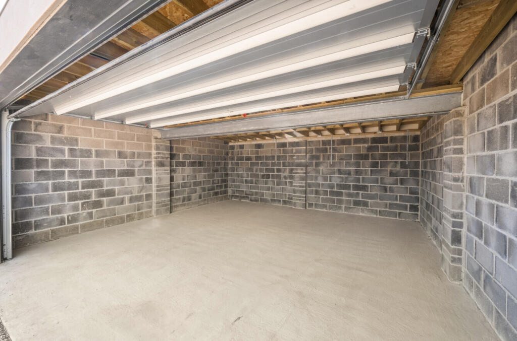 1320094-9-686e644...