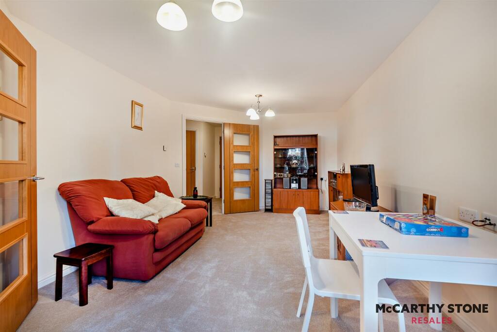 8625695-interior05-800.jpg