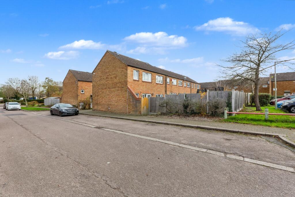 3 Swale Path, Bedford, Bedfordshire, MK41 7XS