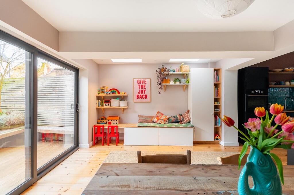 0C6RGK - Kitchen Diner B.jpg