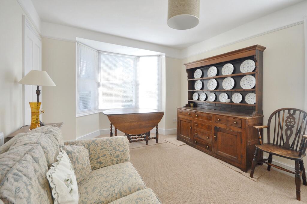 SITTING ROOM