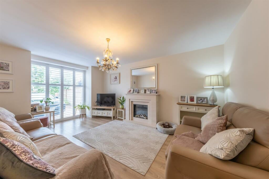 127a Crewe Road-016.jpg