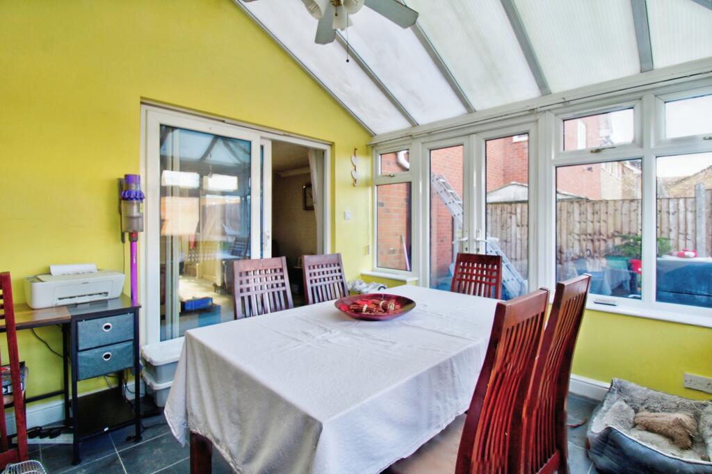 Conservatory angle