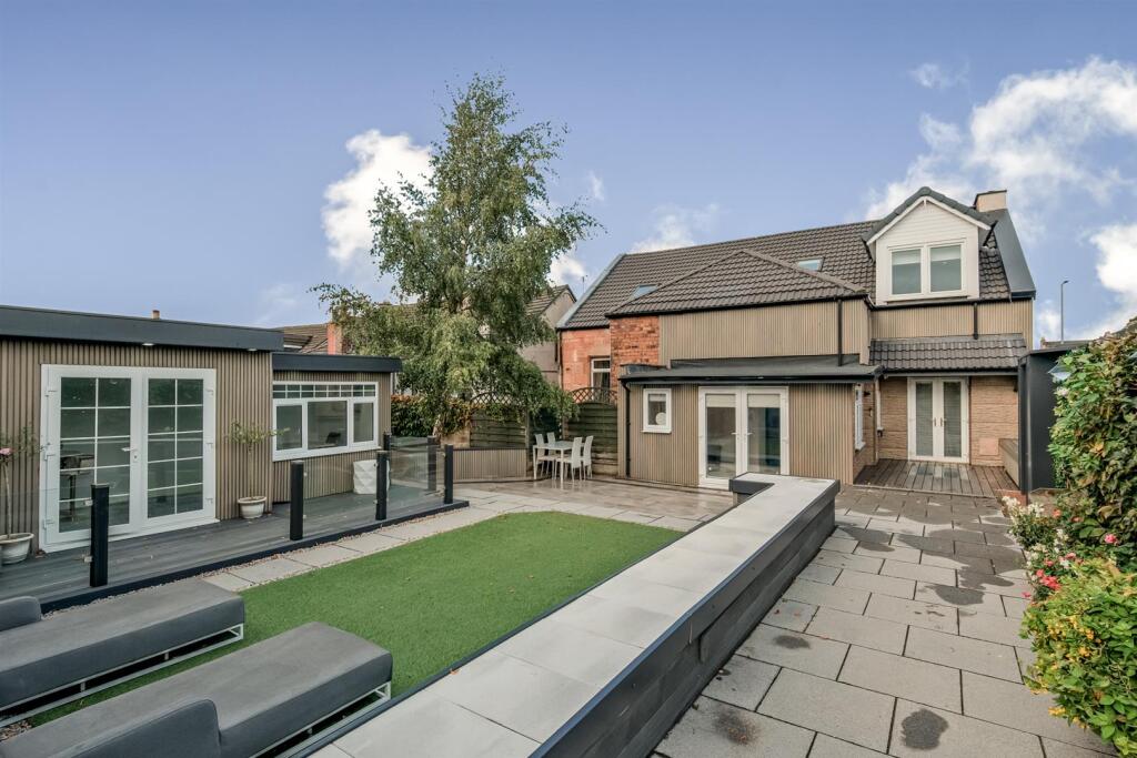 044-23 East Academy Street Wishaw, ML2 8BG.jpg