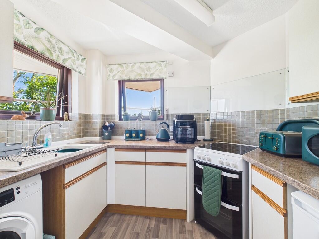 CAM02089G0-PR0521...