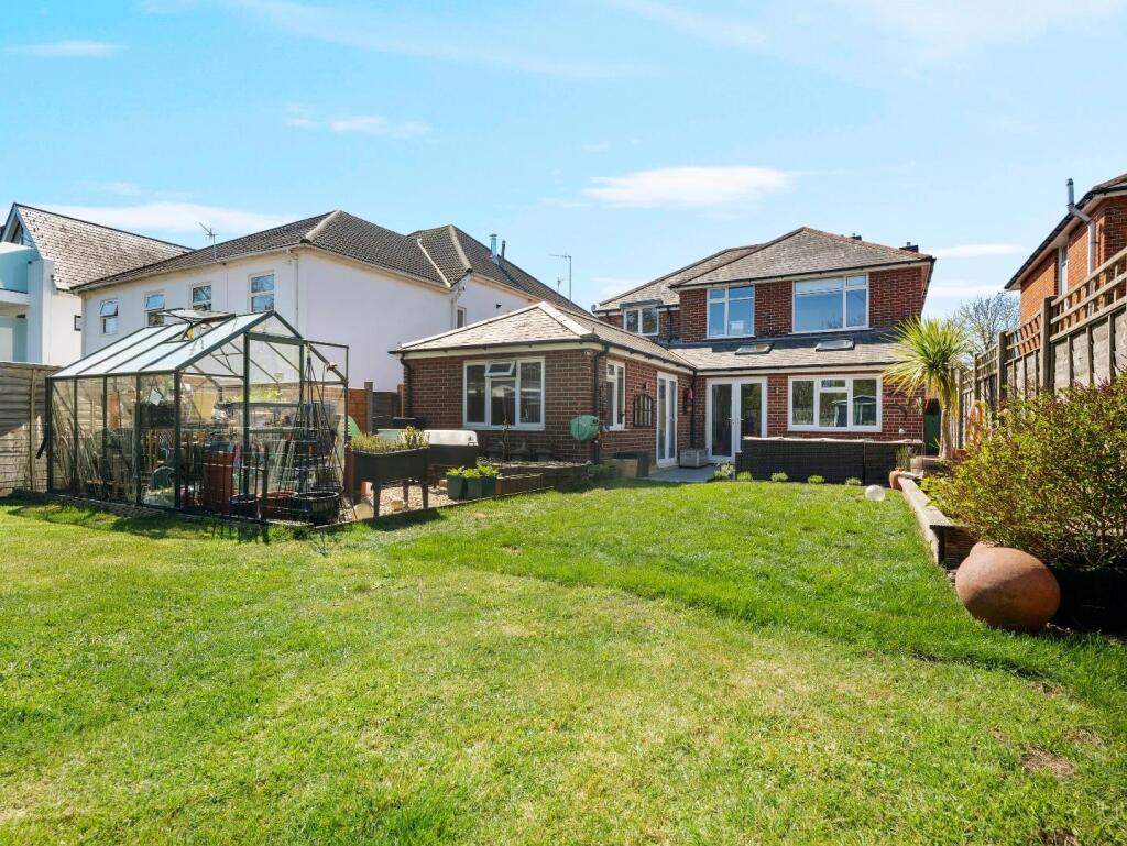 garden shot 171 Sandbanks Road