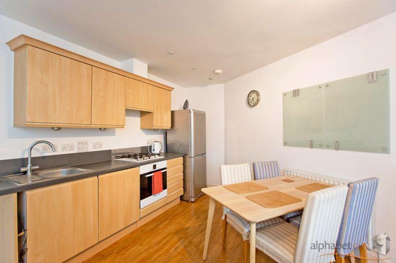 Kitchen diner
