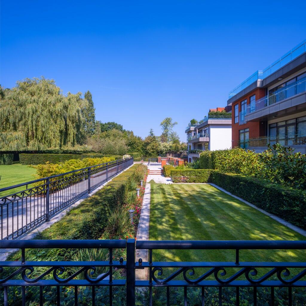 Communal gardens