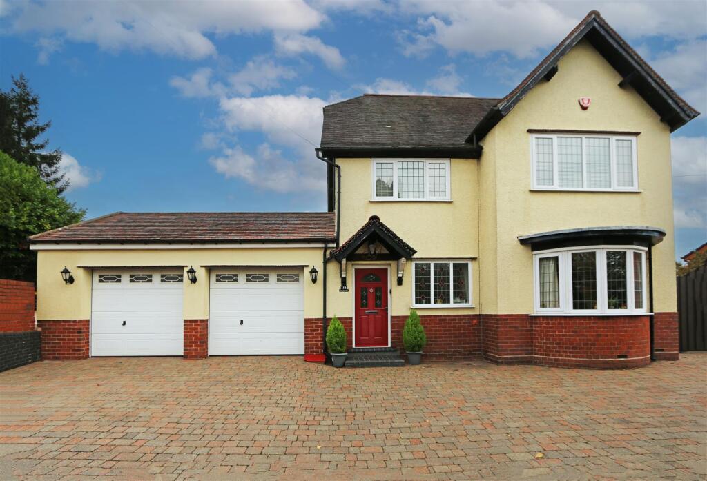 Ross Rowley Regis 1.jpg