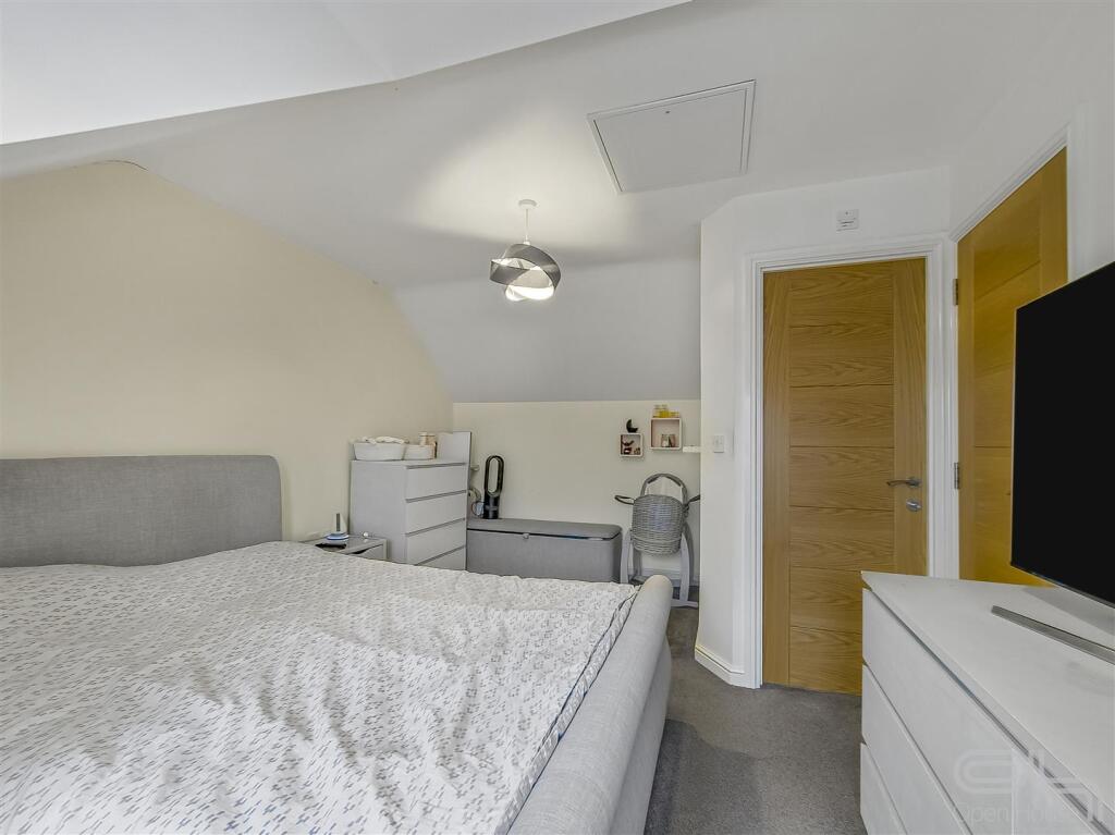 Queensbridge (17).jpg