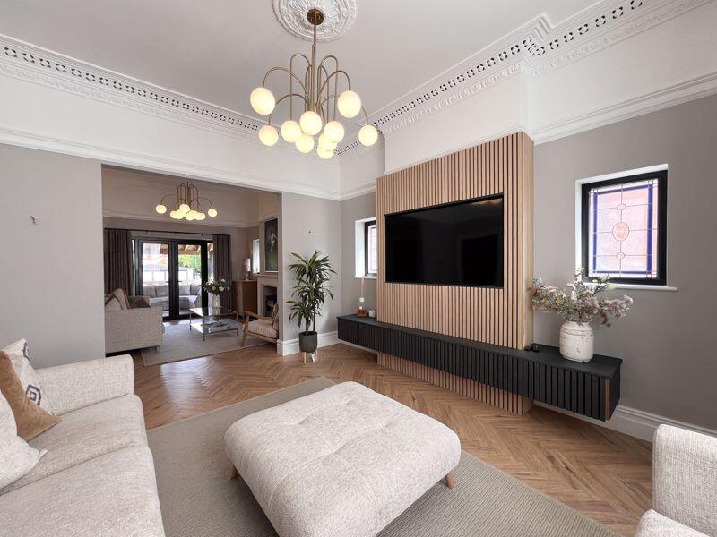 Living Room Right (4)