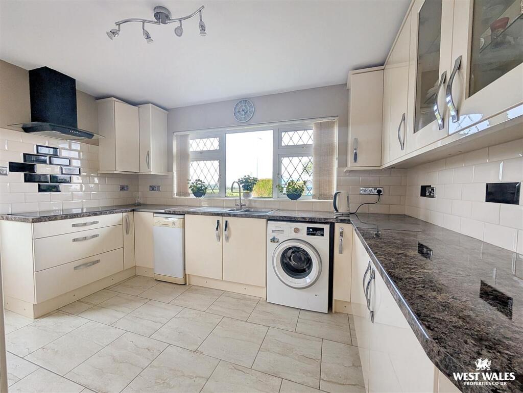 b3b44b28-da8b-4366-bcf8-4d9c5b7702d4-1_all_160163.