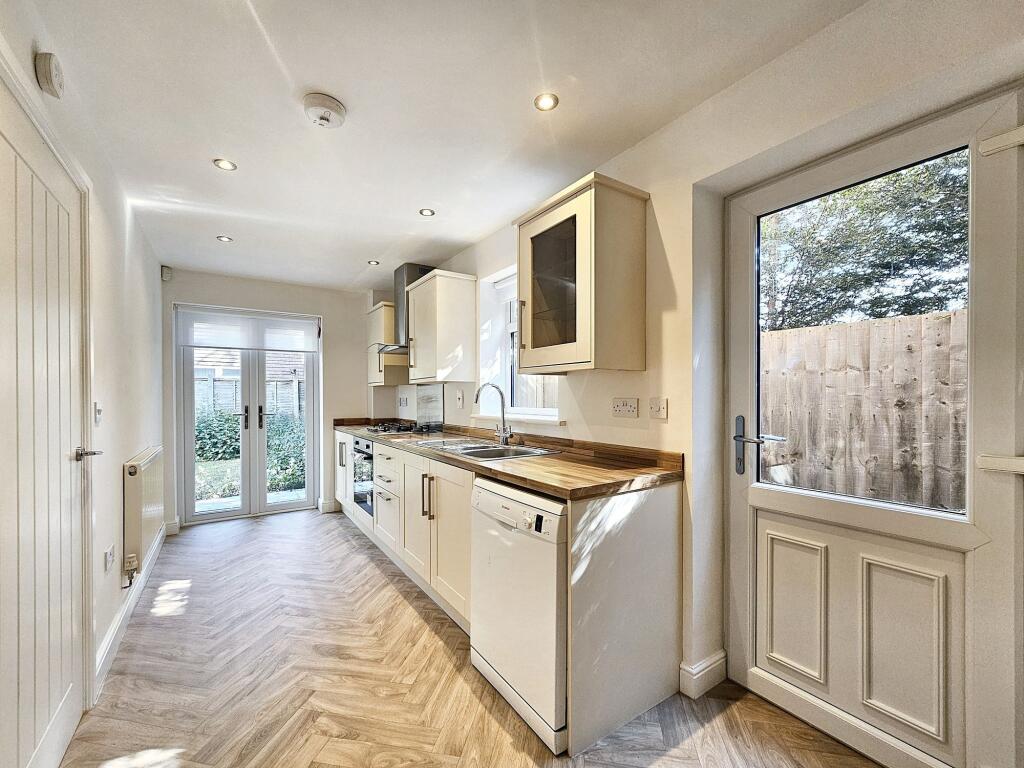 Kitchen dining room