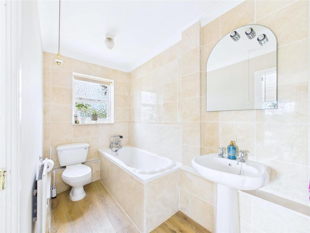 Ensuite