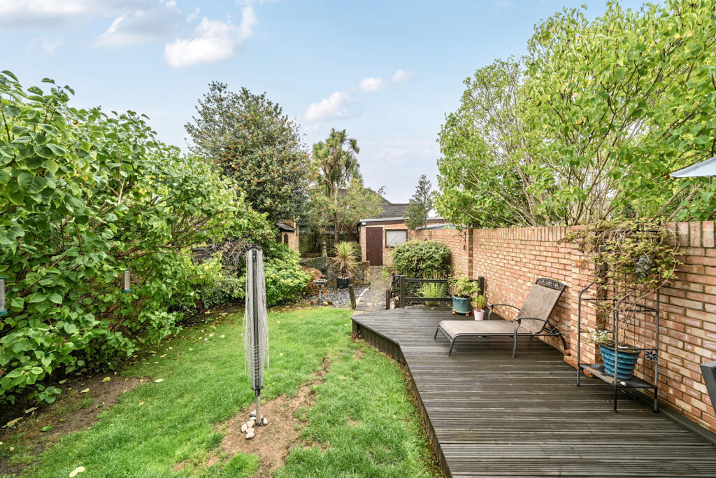 1348903-9-68b9759...