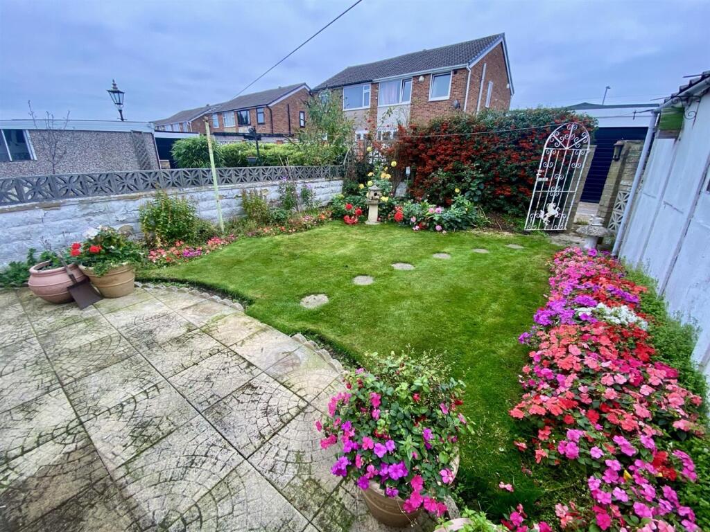 Bramleys Estate Agents - Sugar Lane - Dewsbury (14